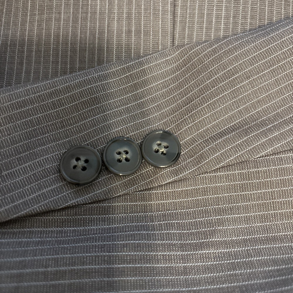 CALVIN KLEIN Mens Gray Pinstripe Wool Flat Front 2 Pc Suit 38S Jacket 32x30 Pant - Picture 3 of 12